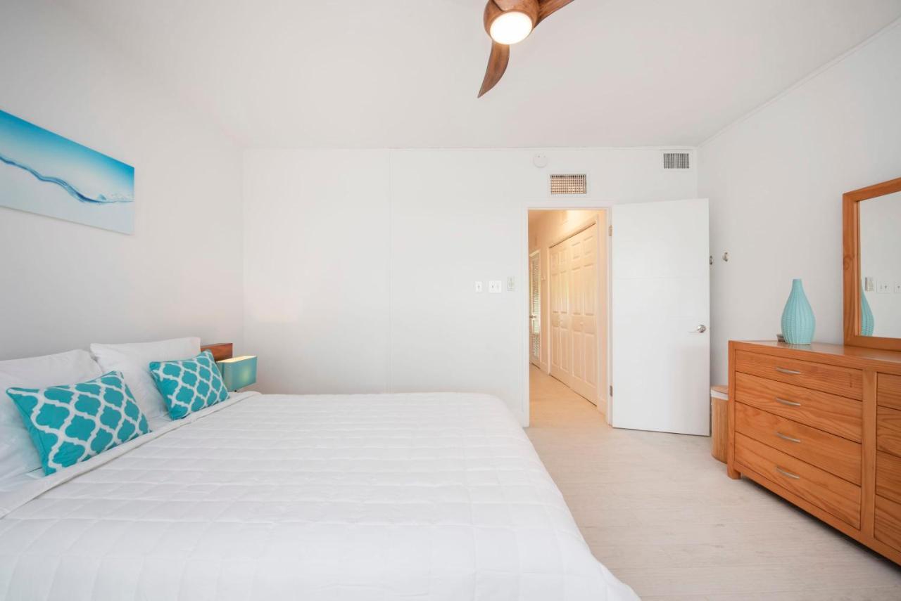 Beach Living At Island Pine Villas Blse George Town Luaran gambar